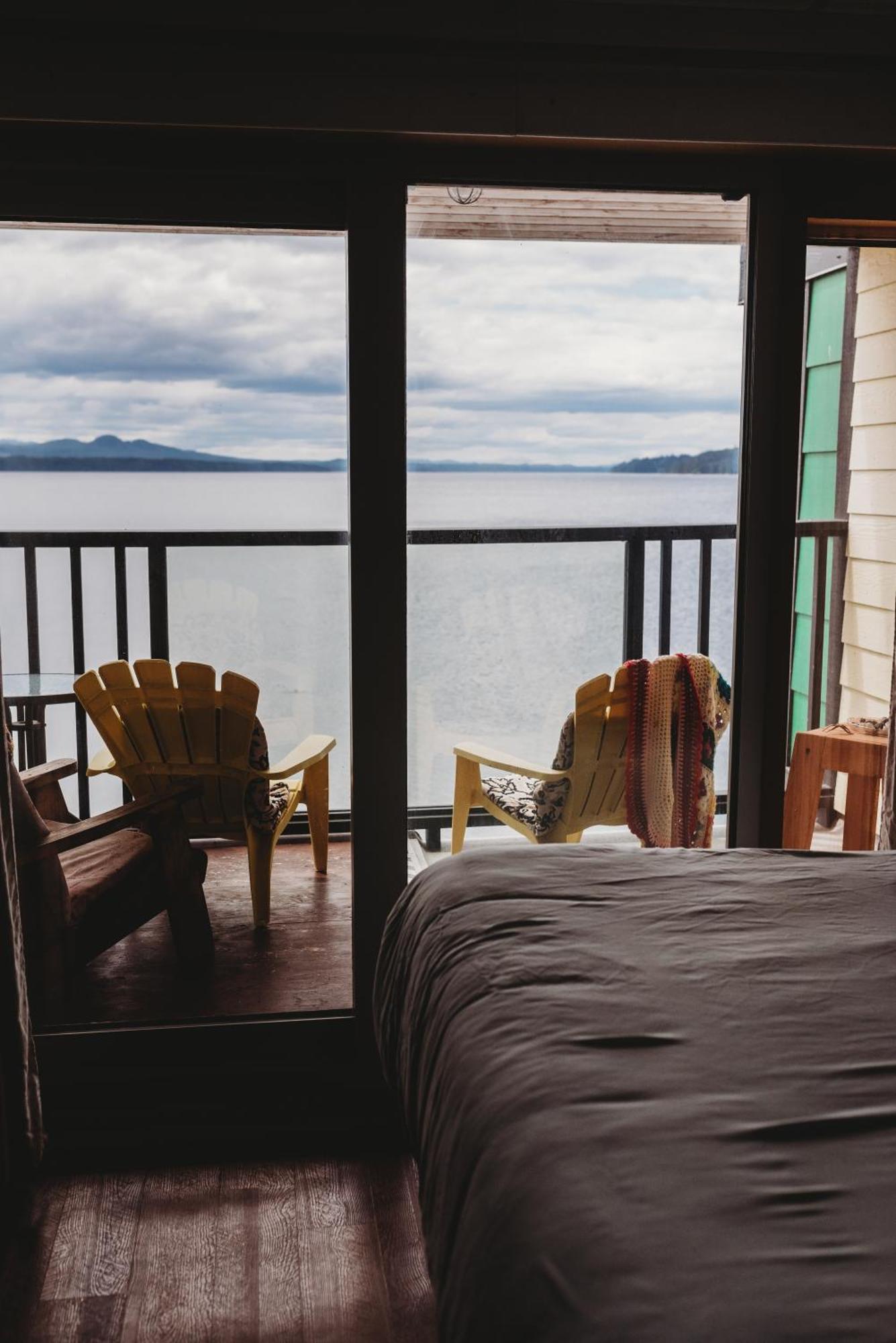 The Oceanfront Hotel Sointula Quarto foto